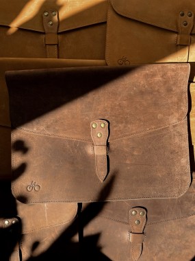 Skórzane etui na laptopa 15" Sample Sale 